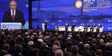 St. Petersburg Economic Forum 2025 Opens With ‘Multipolar’ Focus – The Moscow Times
