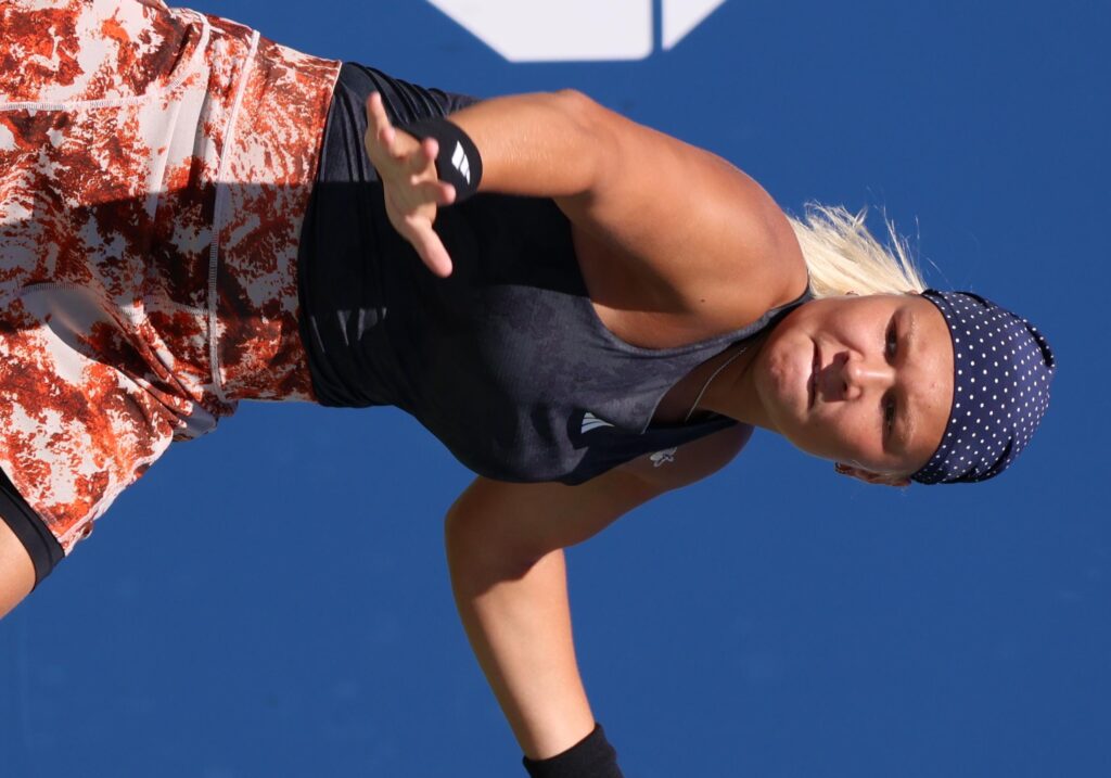 Shnaider downs Alexandrova to claim Monterrey Open title – Reuters