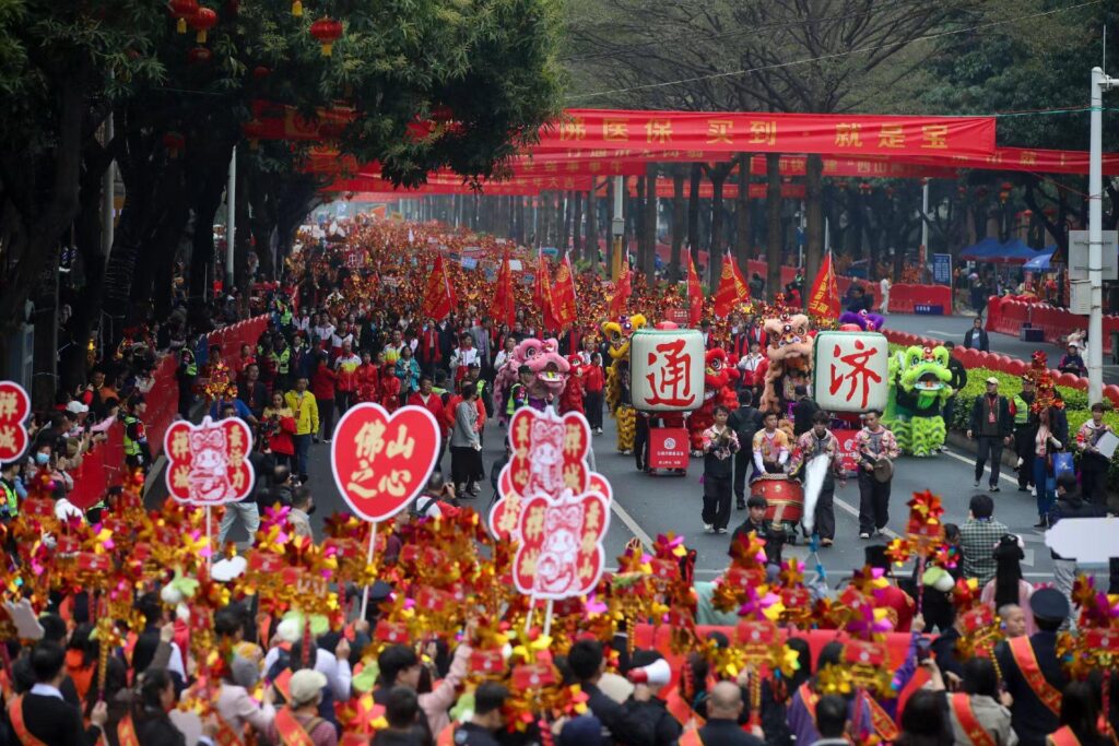 Millions of people ‘Crossing Tongji Bridge’ in Foshan on Lantern Festival shows upward momentum – Guangdong News