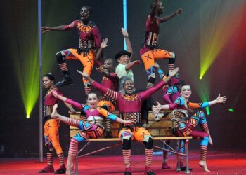 Zip Zap Circus and Freshlyground presents ‘Take Me Home’ – Cape Town ETC