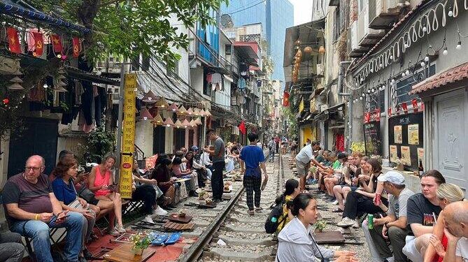 Hanoi to ban ICE motorcycles in the city centre – electrive.com