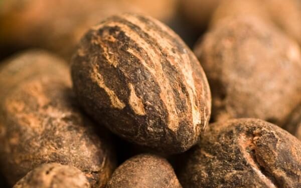 Nigeria bans exports of raw shea nuts used for cosmetic products to help grow its economy – AP News