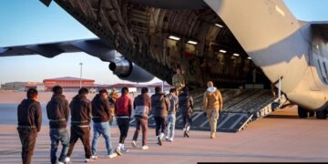 Brazil to demand explanations on ‘degrading treatment’ of deportees – Reuters