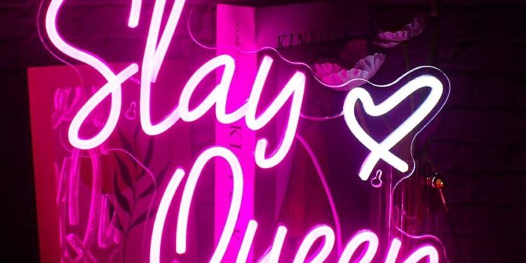 Unreported World: How South Africa’s ‘slay queens’ are choosing finance over romance – Channel 4
