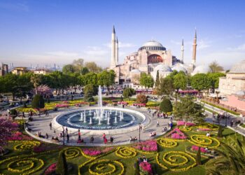 I’m an Istanbul Local and This Is the 1 Dish I Recommend Every Traveler Try – Travel + Leisure