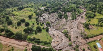 Kenyan landslide death toll rises to 26 as flash floods hamper search for survivors – AccessWdun