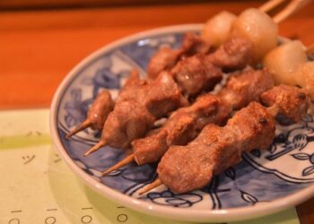 For ‘yakitori’, raw chicken offal and scene-stealing ‘toripaitan ramen’, head to Yakitori Lab Murasaki in Solaris Mont Kiara – Yahoo News Malaysia