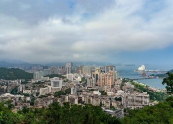 Guangdong undersea tunnel connected – China Daily