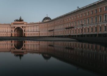 Russia sees power outages rise by third as Ukraine scales up infrastructure airstrikes – Новая газета Европа