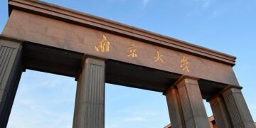 Simone Gbagbo, Ivory Coast’s iron lady, eyes presidential palace in unlikely comeback bid – AP News