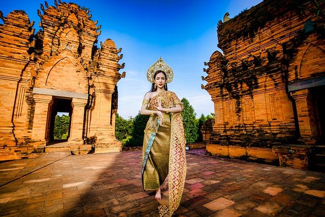 Thai woman’s cremation stopped as knocking on coffin heard, temple staff say – BBC