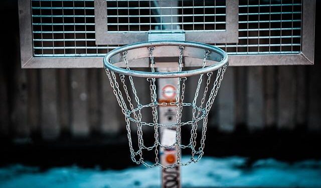 GLOBALink | Street basketball brings community to Dongguan migrant workers – Xinhua