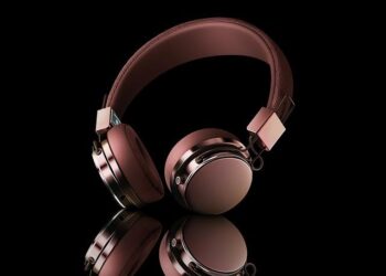 LILLEY: NDP MP shows radical side opposing sale of Canadian vehicles to ICE – Toronto Sun