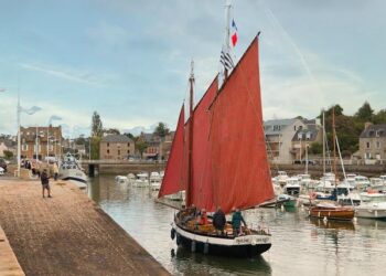 Rybakina blasts past Paolini into Ningbo final against Alexandrova – France 24