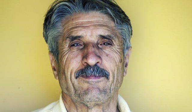 Elderly man dies after falling into open manhole in Karachi – Dunya News