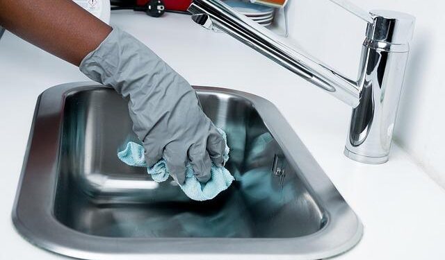 10 years since MAID in Quebec, woman who fought to expand it hopes Canada catches up – CBC