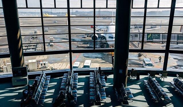 Japan Airlines Flight from San Francisco to Tokyo Encounters Harsh Turbulence, Crew Member Seriously Injured Over the Pacific Ocean – Here’s What to Know About the Incident – Travel And Tour World