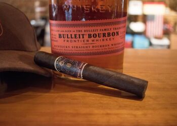 U.S. Attorney General Says Maduro, Wife Indicted in New York – The Wall Street Journal