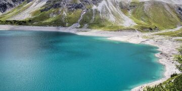 Lucid (LCID) is on track to begin building EVs at full-scale at its second facility in 2026 – Electrek