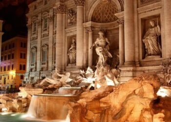 Rome introduces tourist fee for some Trevi fountain visitors – CBS News