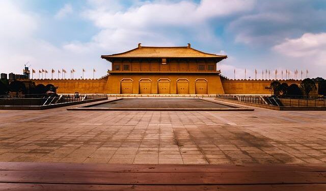 City wall covered with green coat attracts visitors in Xi’an, NW China – Xinhua