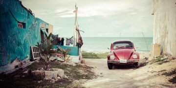 Driver of car in Amsterdam explosion may have been attempting suicide, police say – Reuters