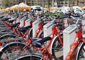 Sustainable transport strategies and their implementation barriers in Addis Ababa, Ethiopia – Frontiers