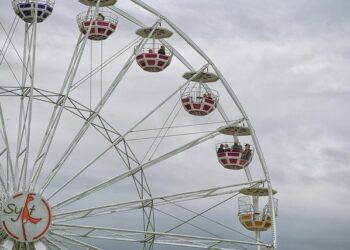 World’s largest ice and snow theme park opens, igniting China’s winter tourism fever – China Daily – Global Edition