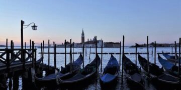 Decades of memories swept away: Thousands lose homes as ‘Venice of Nigeria’ is demolished – Reuters