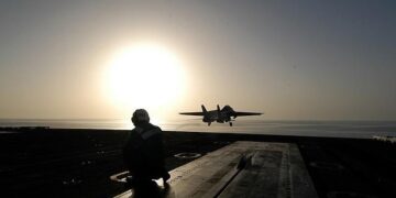 Indian Navy initiates board of inquiry into waste stockyard fire at Naval Dockyard in Mumbai – Times of India