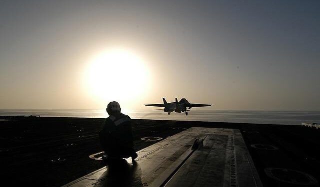 Indian Navy initiates board of inquiry into waste stockyard fire at Naval Dockyard in Mumbai – Times of India