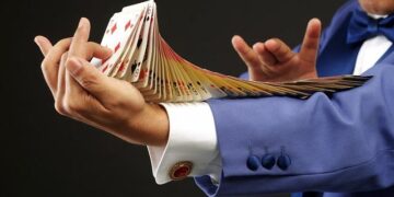 Trump says he’s raising tariffs on South Korea to 25% – CBS News