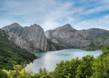 Spanish media agree on Marcus Rashford after Man Utd loanee ‘makes £8.5m’ in transfer hint – The Mirror