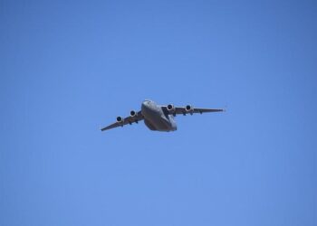 Air India and Indigo: Regulator investigates after jets brush wingtips at Mumbai airport – BBC