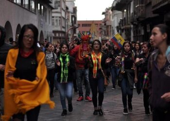 Nine killed as protesters storm US Consulate in Karachi after Iran confirms Khamenei killed – Arab News PK