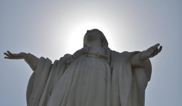 Banco de Chile’s Valuation Is Not Attractive Into A Cyclical Top – Seeking Alpha