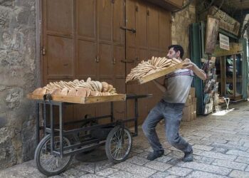 Muslim Quarter, a popular snack street in Xi’an – news.cgtn.com