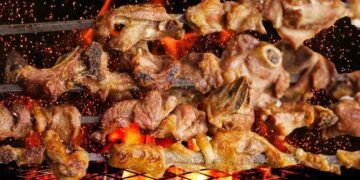 Pakistani Christians join Muslims for Ramadan meals amid Iran war fallout – EWTN News