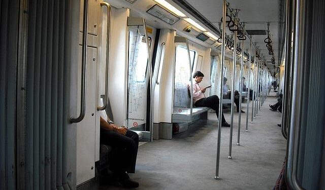 Delhi Metro Enthusiast Felicitated For Riding First Train On All New Corridors – NDTV