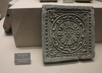 Discovery of Tang Dynasty Tomb Reveals Stunning Gold and Silver Artifacts in China’s Ancient Capital – Arkeonews