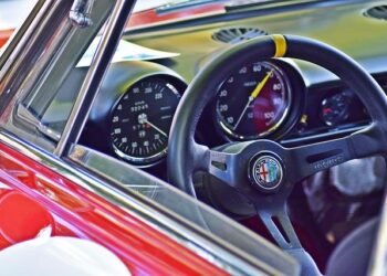 Strong winds, blowing snow hit GTA as Environment Canada issues special weather statement – CBC