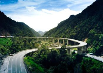 West Asia conflict: Govt hikes commercial LPG quota, relief for eateries – The Times of India