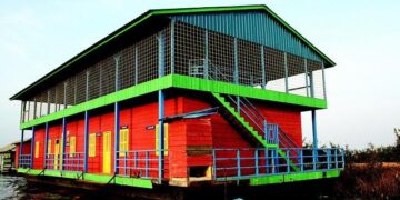 Why the Dutch embrace floating homes – BBC