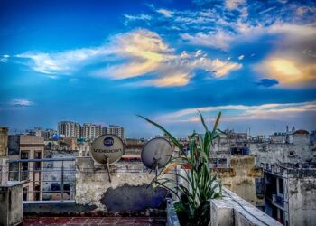 After Mamata, Amit Shah’s plane circles over Kolkata for 55 minutes as bad weather delays landing – The Indian Express