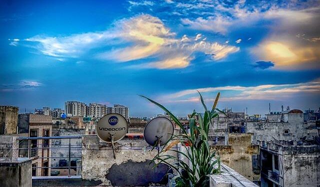 After Mamata, Amit Shah’s plane circles over Kolkata for 55 minutes as bad weather delays landing – The Indian Express