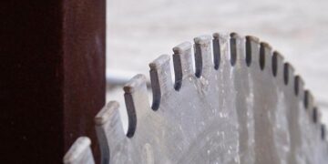 How the diamond industry lost its sparkle – Financial Times