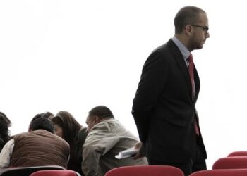 UW professor fired from director job – The Seattle Times