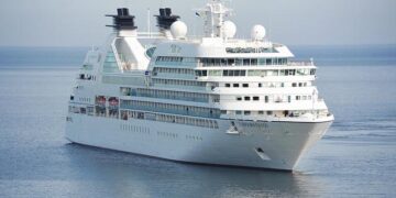 I Went On A “Luxury” Cruise Around The World — Here’s Everything I Ate In 24 Hours While On Board – BuzzFeed