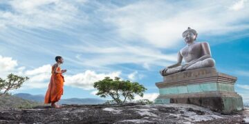 Ancient Statues Emerge From the Waters Off Egypt’s Coast, Where They’d Been Hiding for Thousands of Years – Smithsonian Magazine