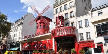 Au Pont Rouge, Saint Petersburg, Russia Cheungvogl – World-Architects